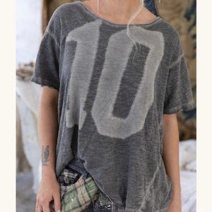 Magnolia Pearl Ten T-shirt Gray Distressed Boyfriend Faded Mended